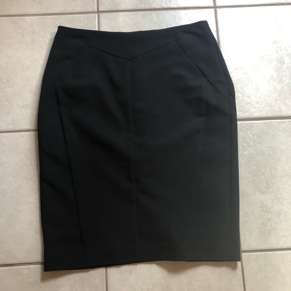 Worthington Dresses & Skirts - Beautiful Black Worthington Skirt